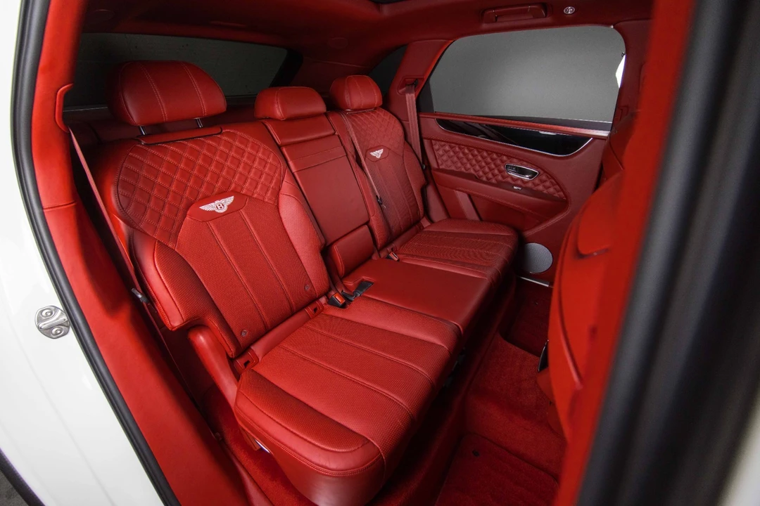 2022 Bentley Bentayga - Image 13 of 21