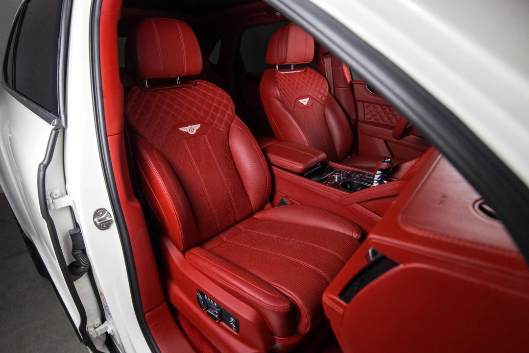 2022 Bentley Bentayga - Image 11 of 21
