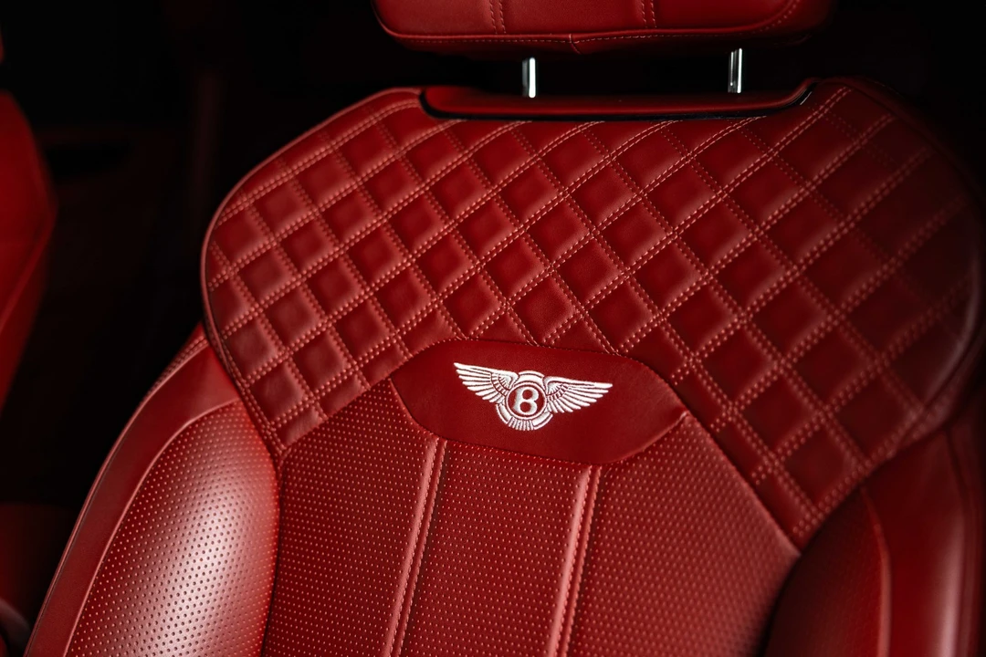 2022 Bentley Bentayga - Image 15 of 21