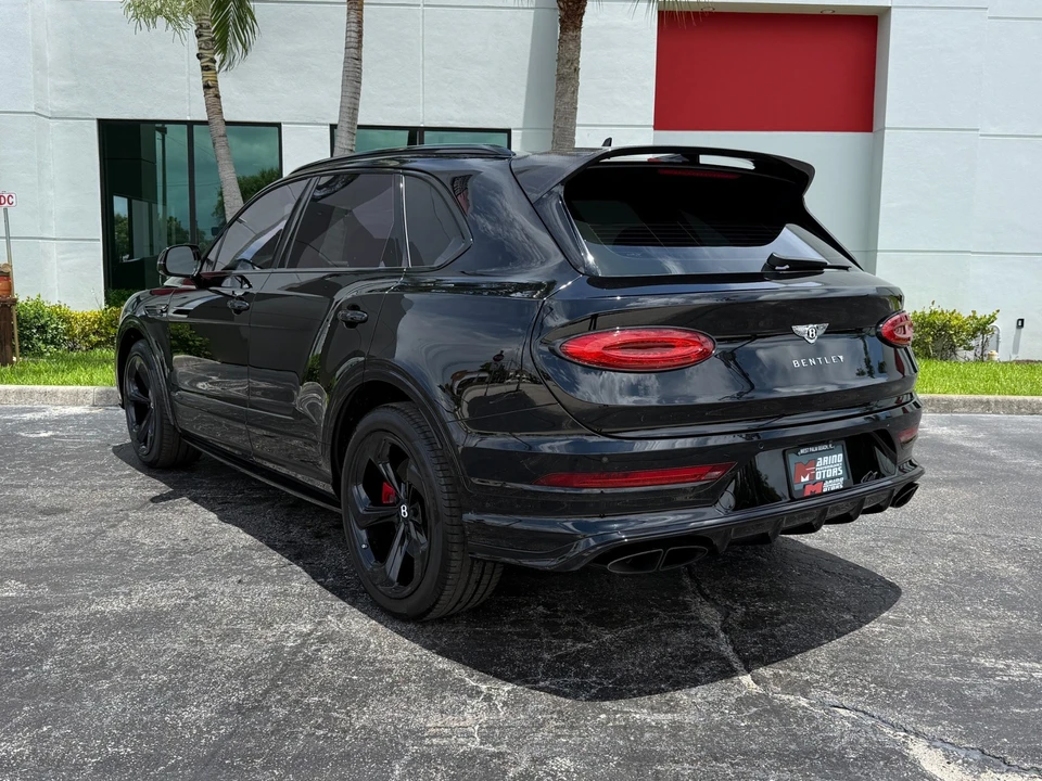 2022 Bentley Bentayga - Image 16 of 31
