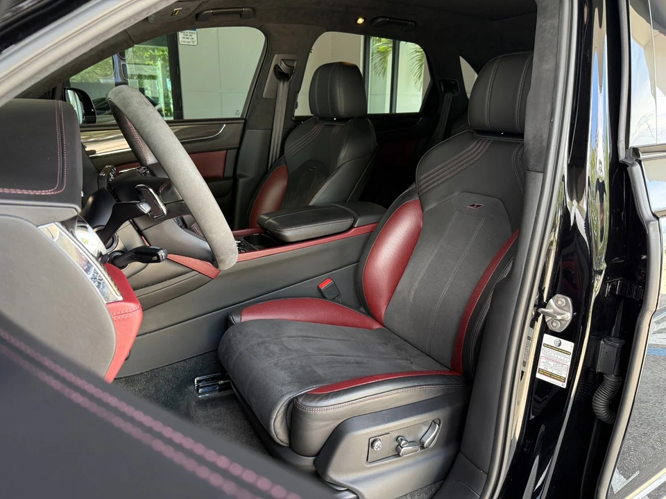 2022 Bentley Bentayga - Image 24 of 31