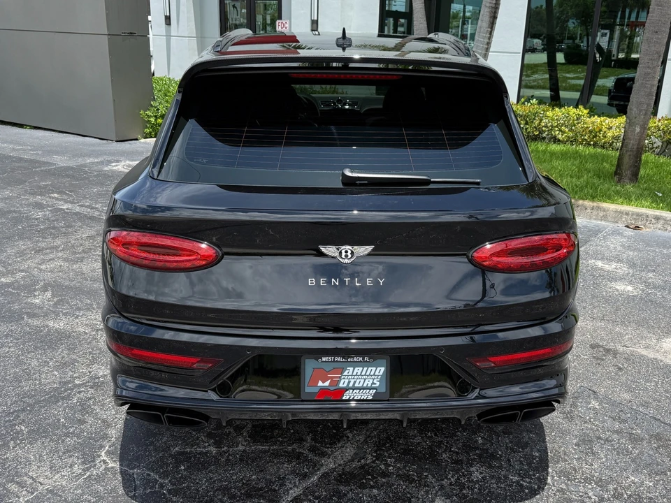 2022 Bentley Bentayga - Image 19 of 31