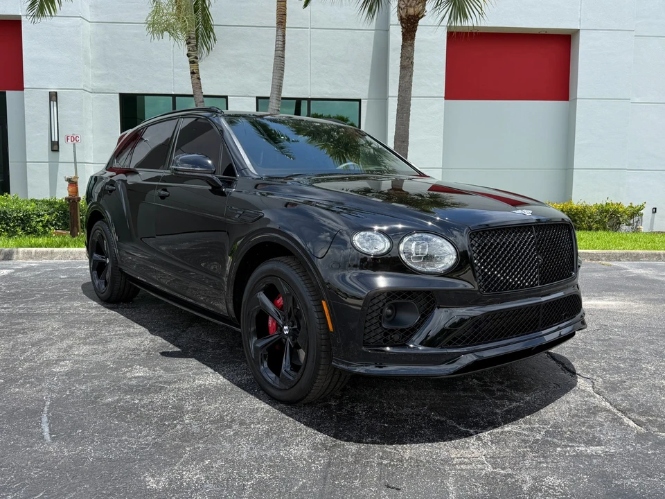 2022 Bentley Bentayga - Image 5 of 31
