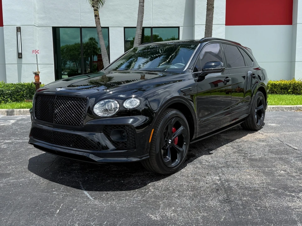 2022 Bentley Bentayga - Image 9 of 31