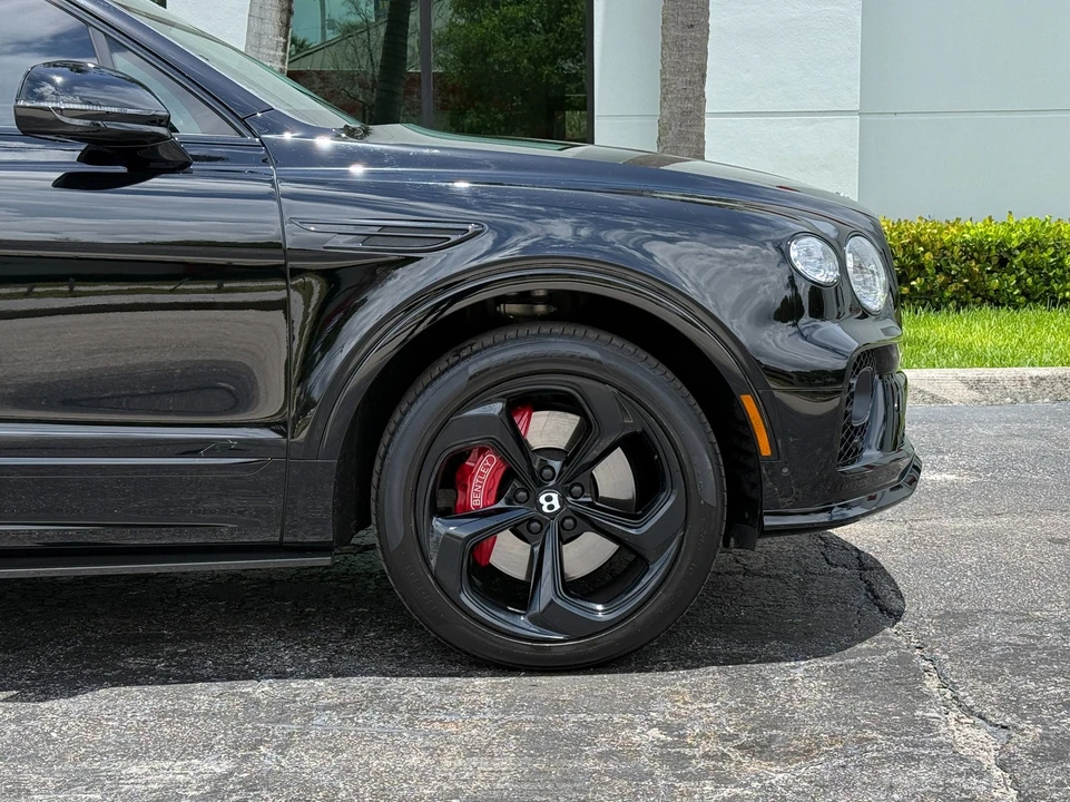 2022 Bentley Bentayga - Image 3 of 31