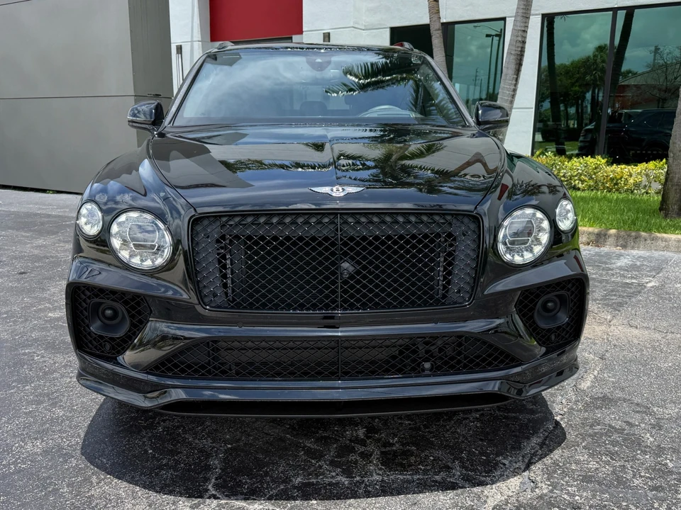 2022 Bentley Bentayga - Image 7 of 31