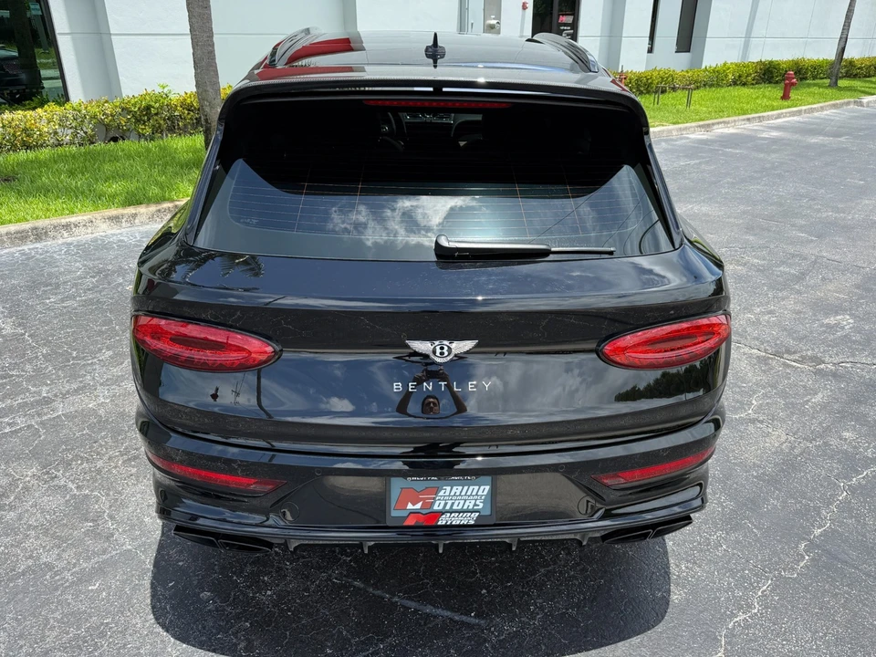 2022 Bentley Bentayga - Image 23 of 31