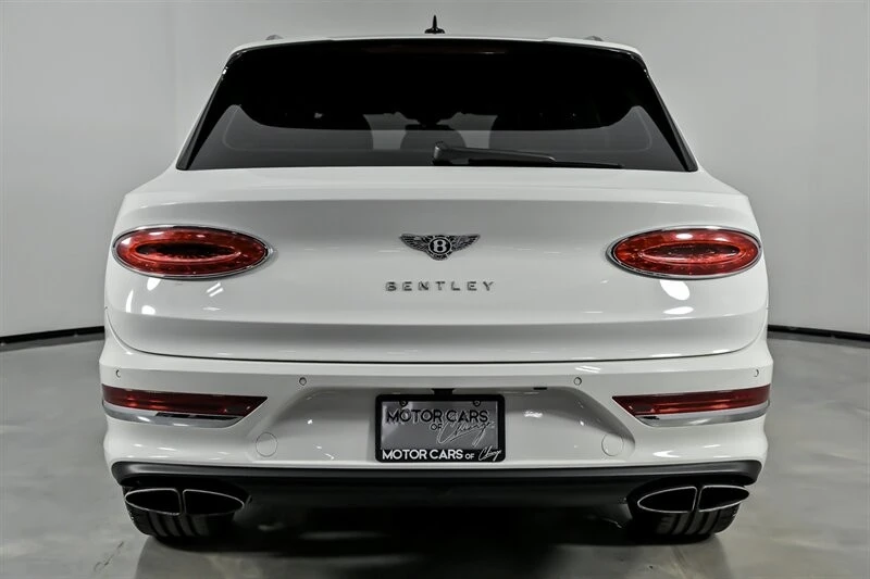 2022 Bentley Bentayga - Image 11 of 21