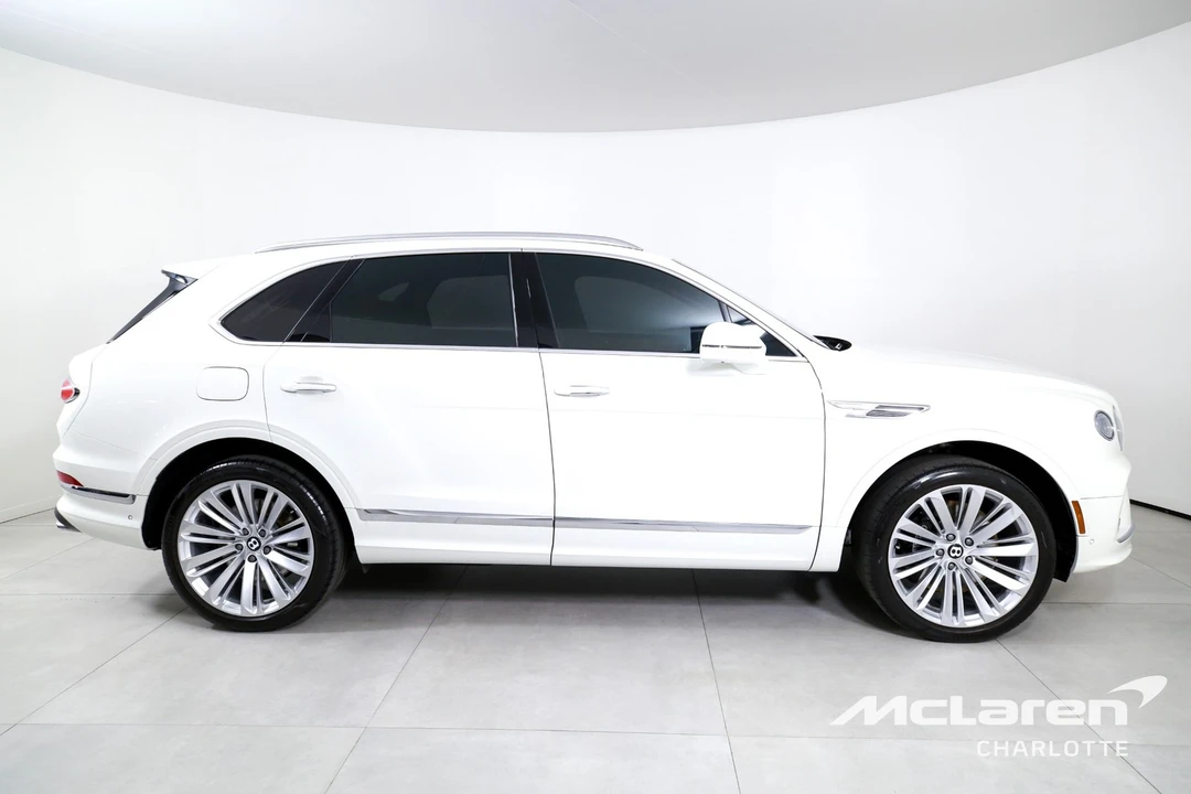 2022 Bentley Bentayga - Image 9 of 21