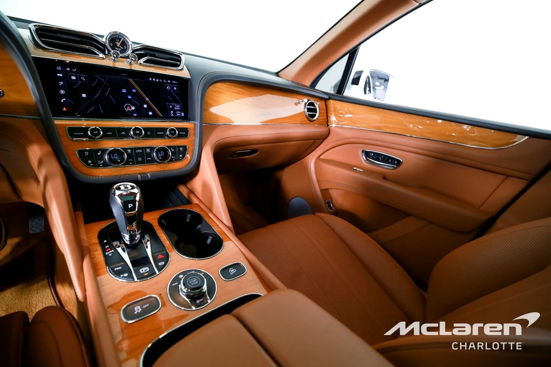 2022 Bentley Bentayga - Image 15 of 21