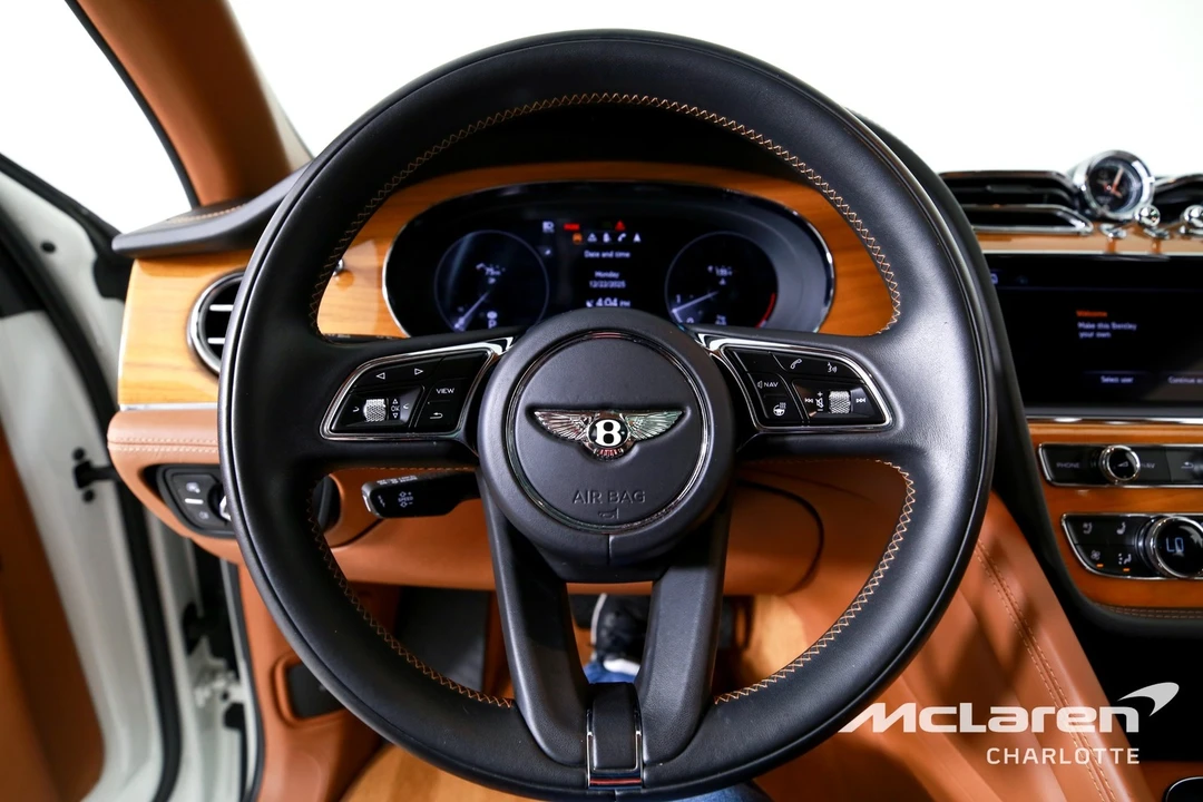 2022 Bentley Bentayga - Image 14 of 21
