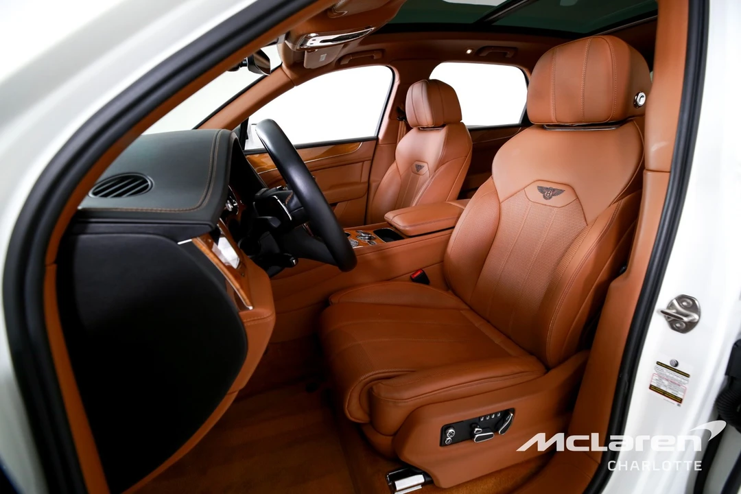 2022 Bentley Bentayga - Image 11 of 12