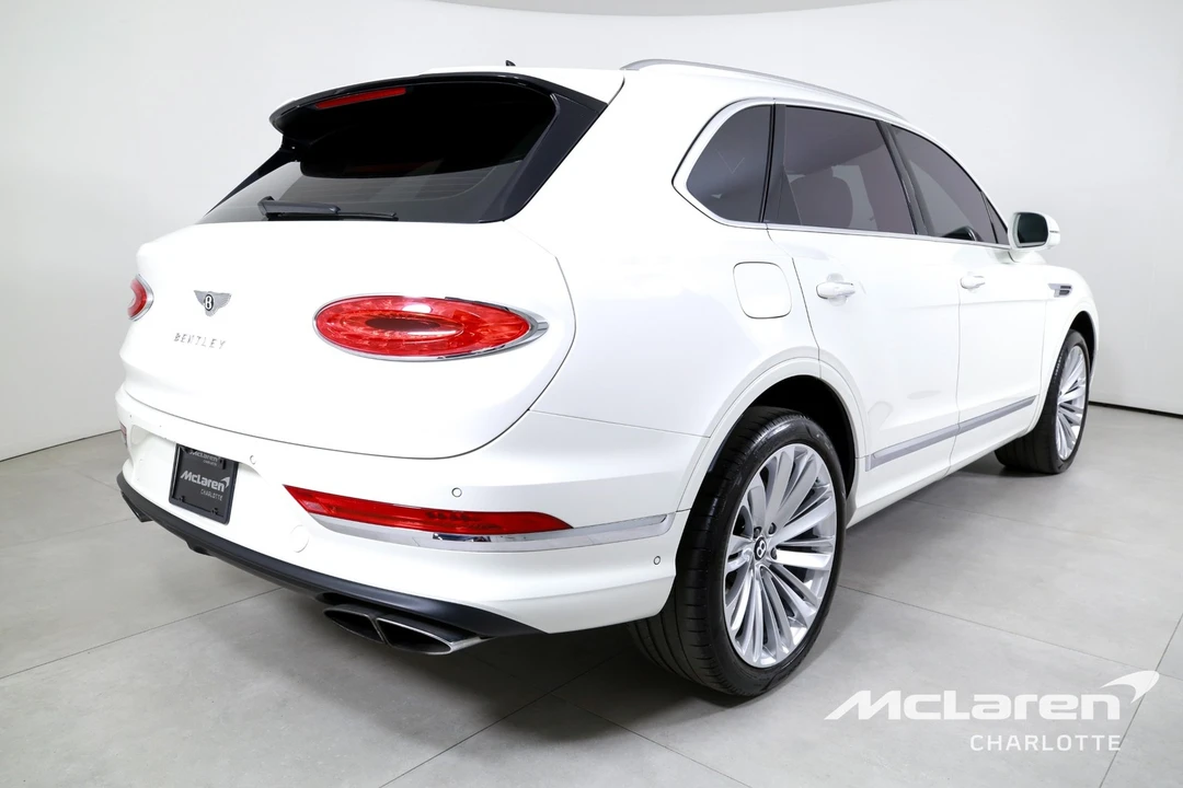 2022 Bentley Bentayga - Image 8 of 21