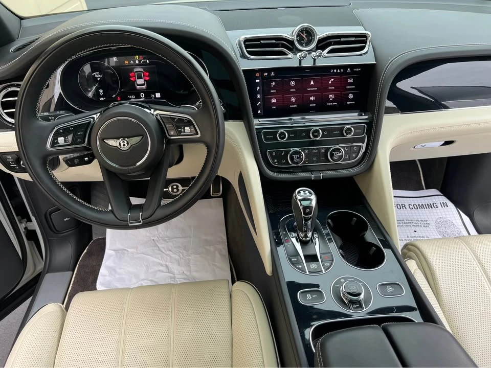2022 Bentley Bentayga - Image 9 of 20