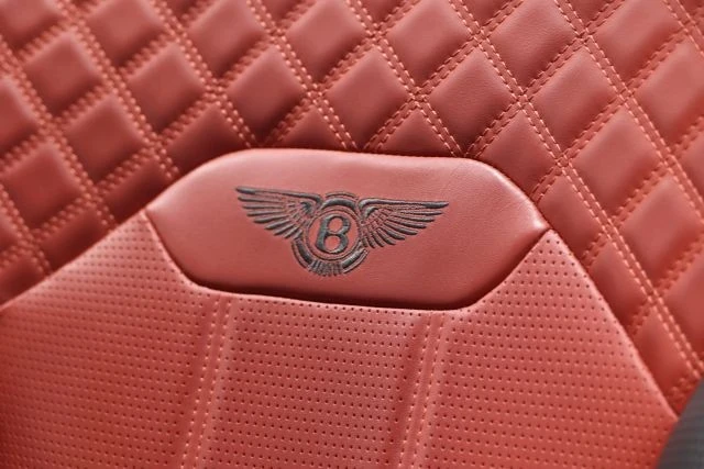 2022 Bentley Bentayga - Image 19 of 31