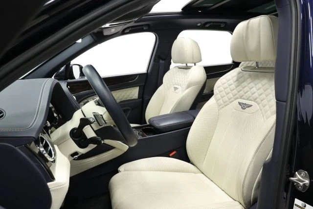 2022 Bentley Bentayga - Image 3 of 12