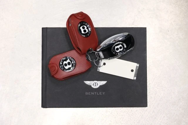2022 Bentley Bentayga - Image 5 of 31