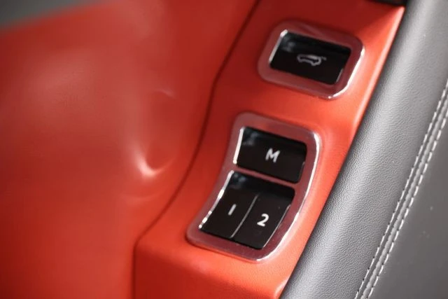 2022 Bentley Bentayga - Image 14 of 31