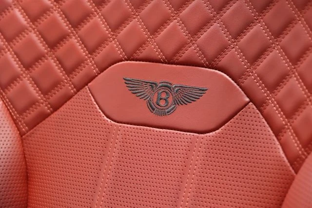 2022 Bentley Bentayga - Image 19 of 31
