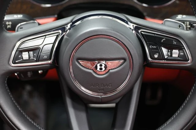 2022 Bentley Bentayga - Image 27 of 31