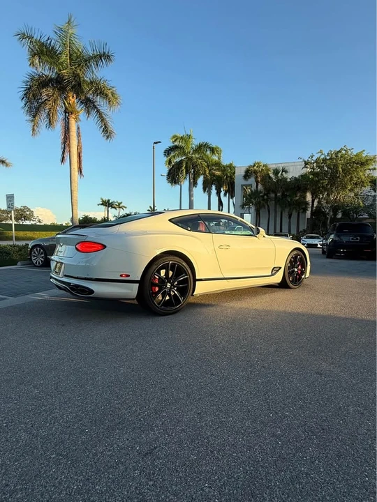 2022 Bentley Continental GT 3rd Gen - Image 16 of 20