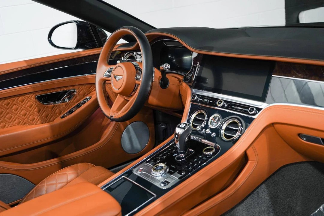 2022 Bentley Continental GT Mulliner 3rd Gen - Image 18 of 31