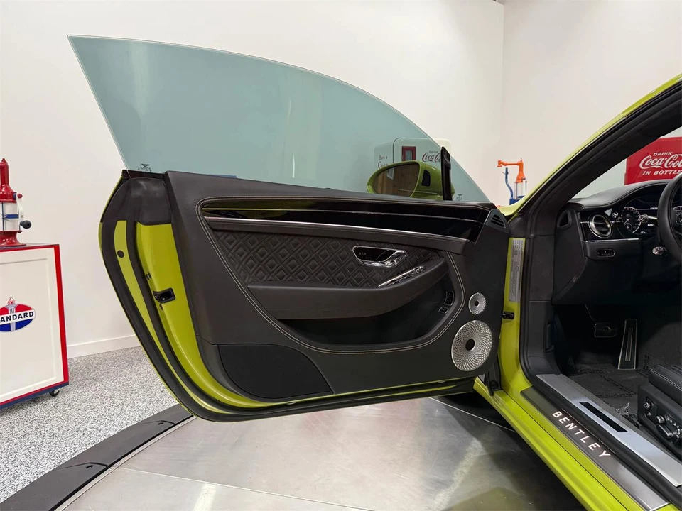 2022 Bentley Continental GT 3rd Gen - Image 29 of 31