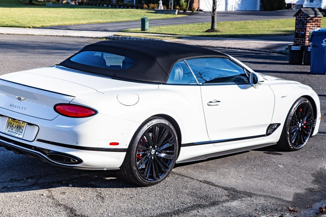 2022 Bentley Continental GT Speed 3rd Gen - Image 18 of 31
