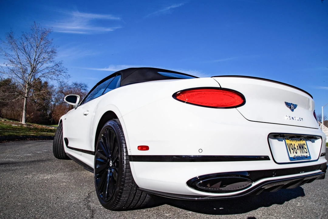 2022 Bentley Continental GT Speed 3rd Gen - Image 15 of 31