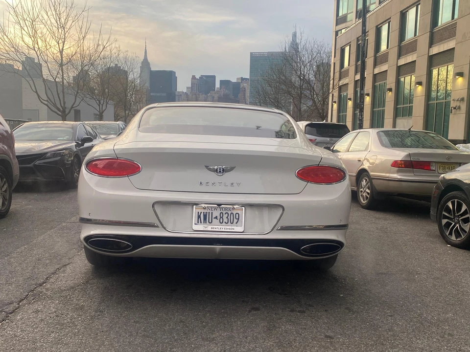 2022 Bentley Continental GT Speed 3rd Gen - Image 15 of 31