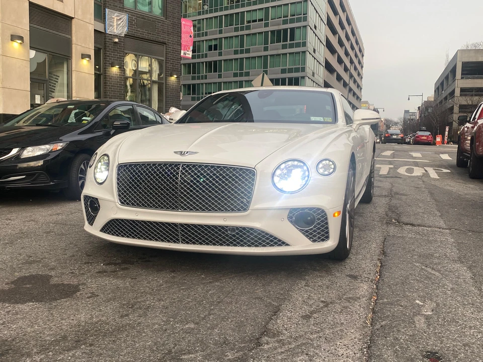 2022 Bentley Continental GT Speed 3rd Gen - Image 9 of 31