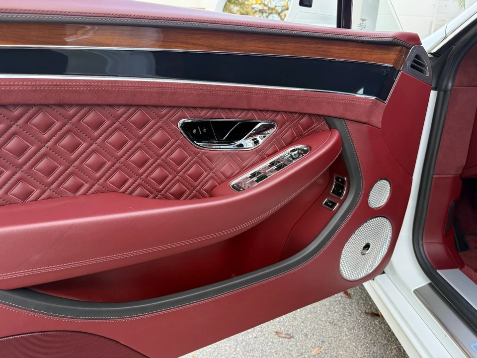 2022 Bentley Continental GT Speed 3rd Gen - Image 25 of 31