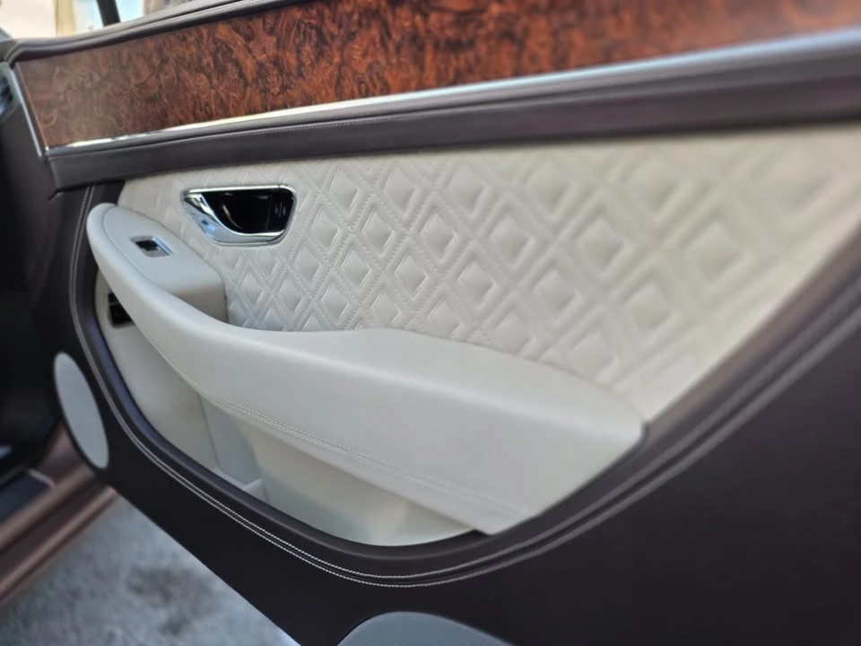 2022 Bentley Continental GTC - Image 19 of 19