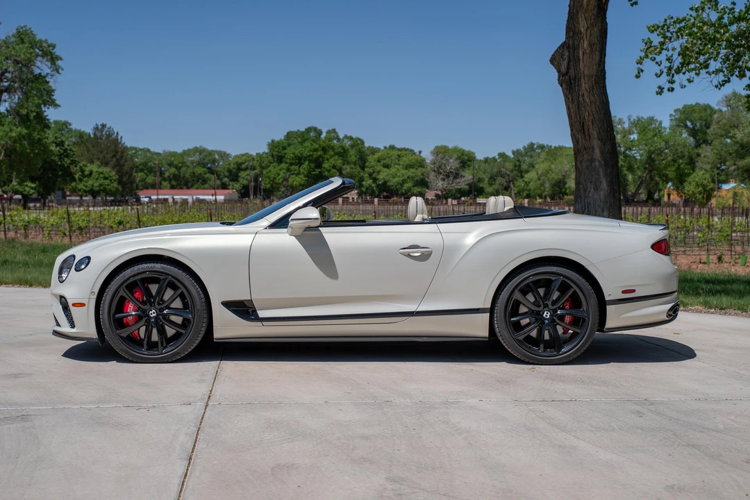 2022 Bentley Continental GTC - Image 9 of 31