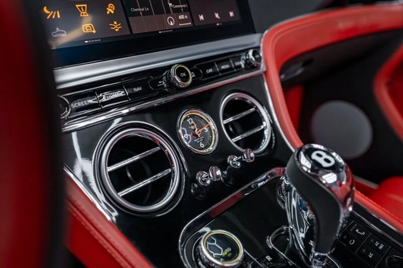 2022 Bentley Continental GT 3rd Gen - Image 17 of 31