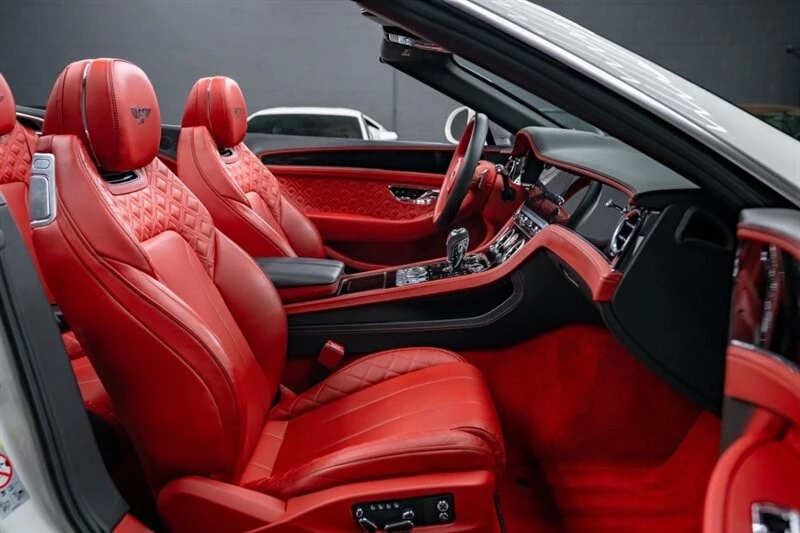 2022 Bentley Continental GT 3rd Gen - Image 30 of 31
