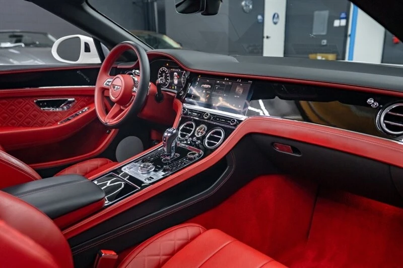 2022 Bentley Continental GT 3rd Gen - Image 21 of 31