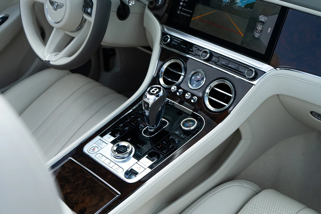 2022 Bentley Continental GT 3rd Gen - Image 24 of 31