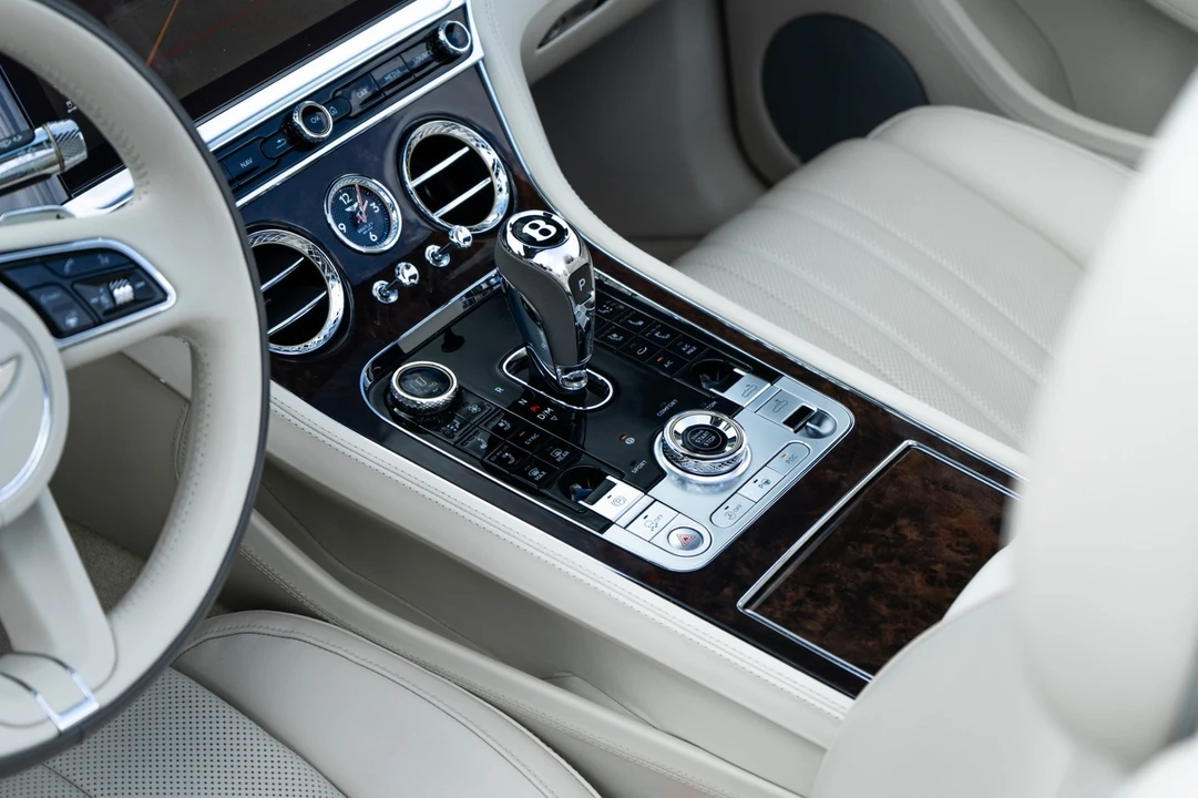 2022 Bentley Continental GT 3rd Gen - Image 23 of 31