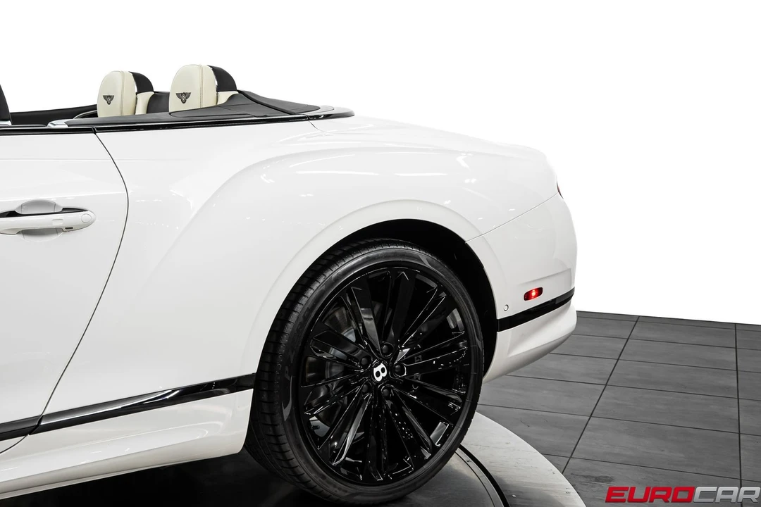 2022 Bentley Continental GT Speed 3rd Gen - Image 16 of 31