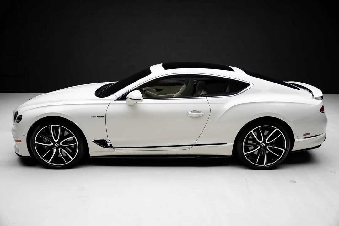 2022 Bentley Continental GT 3rd Gen - Image 17 of 31