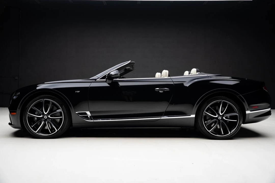 2022 Bentley Continental GT 3rd Gen - Image 19 of 31