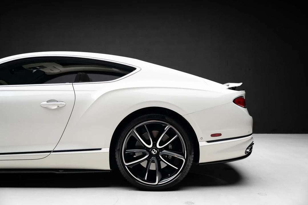 2022 Bentley Continental GT 3rd Gen - Image 21 of 31