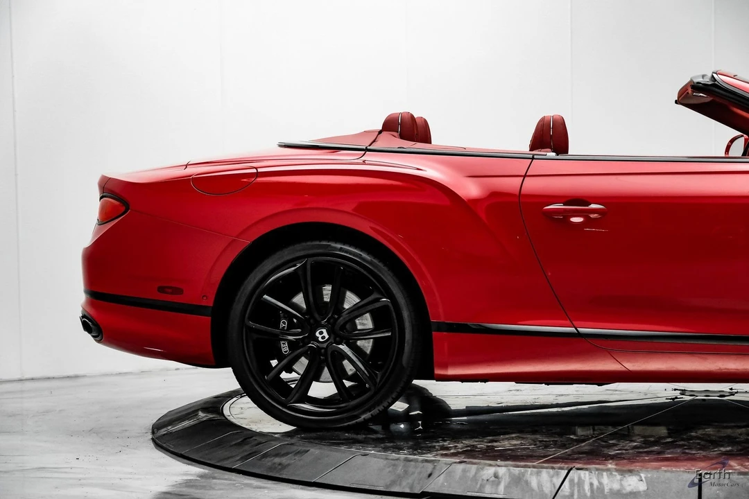 2022 Bentley Continental GT Mulliner 3rd Gen - Image 25 of 31