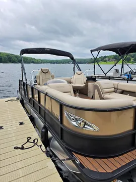 2022 Bentley Elite 223 Tritoon Pontoon