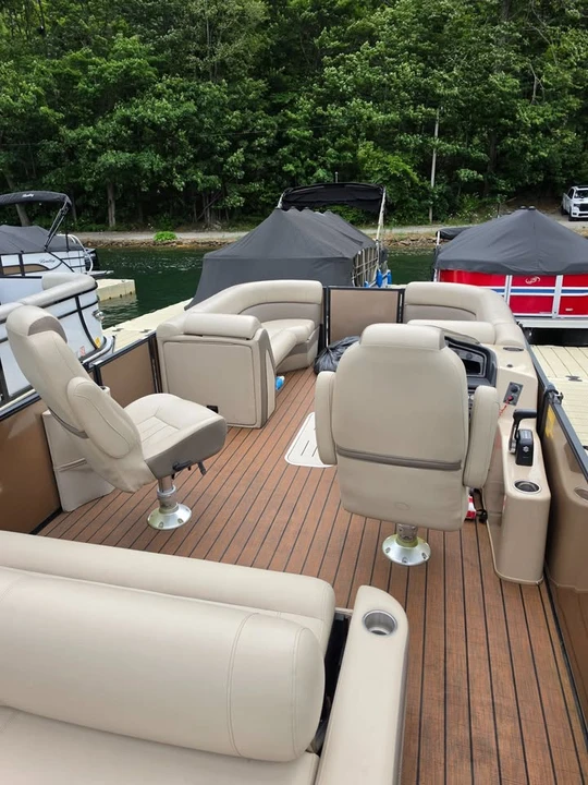 2022 Bentley - Image 16 of 20