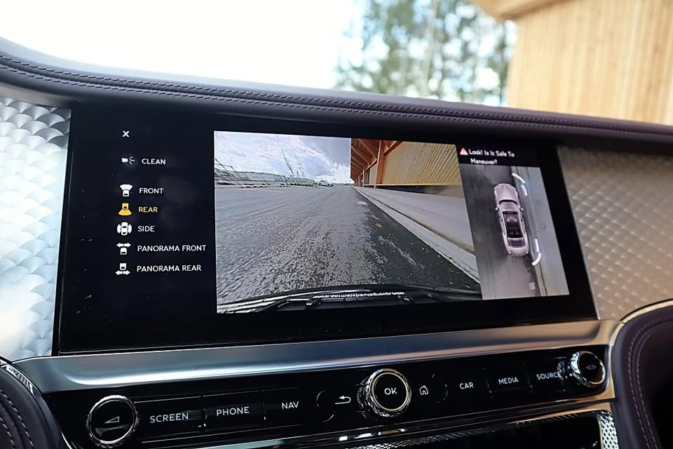 2022 Bentley Continental Flying Spur - Image 18 of 20