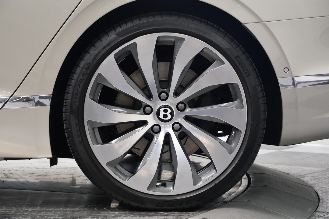 2022 Bentley Continental - Image 11 of 12