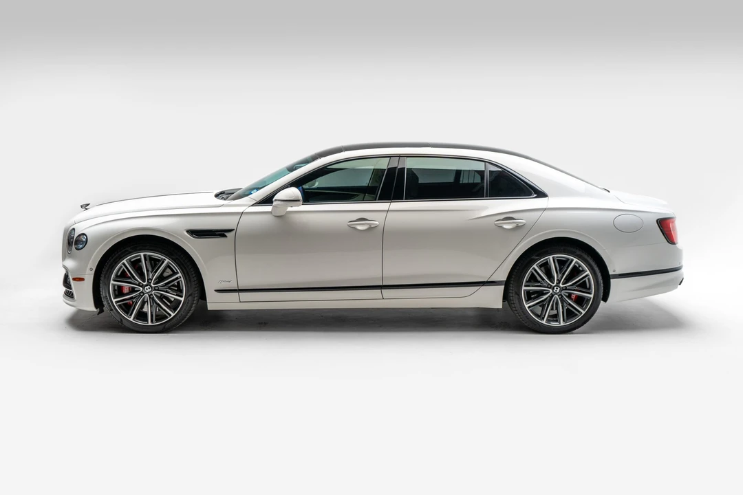 2022 Bentley Continental Flying Spur - Image 14 of 31