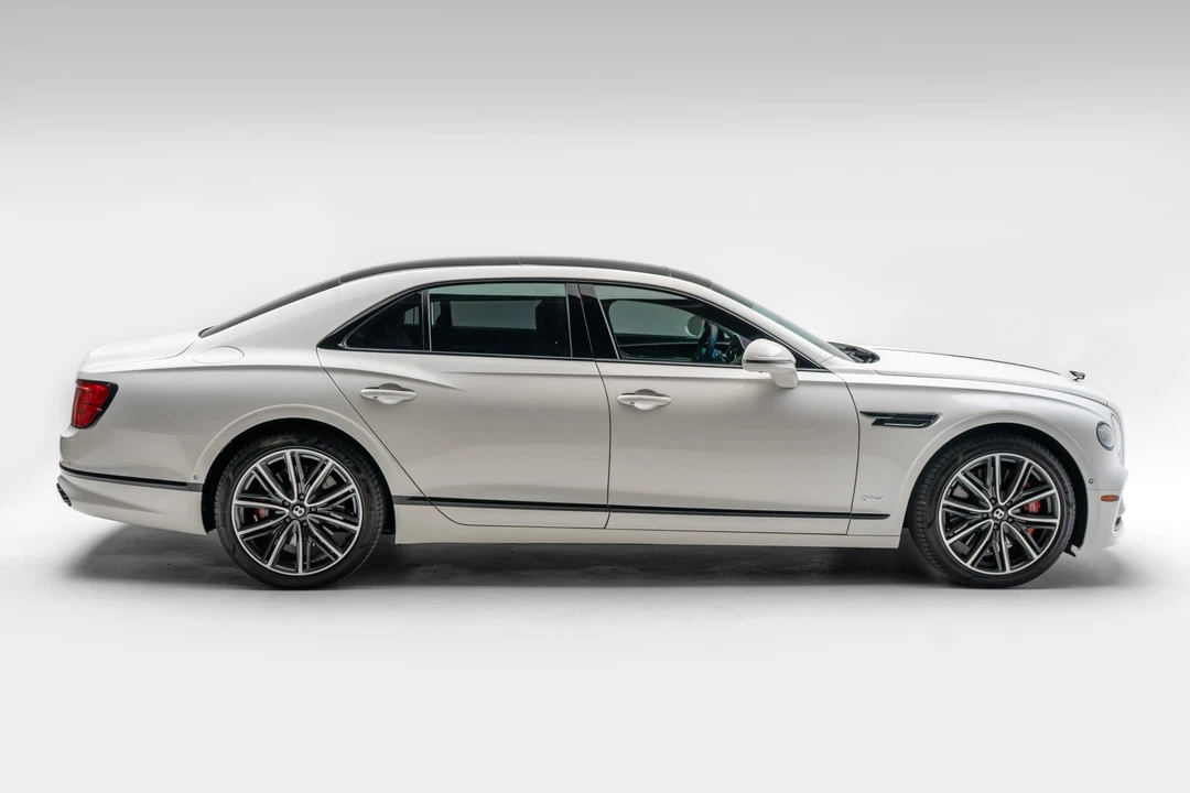 2022 Bentley Continental Flying Spur - Image 8 of 31